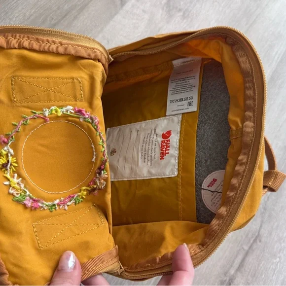 Fjallraven Kånken Mini Backpack - Mustard Yellow - Custom Embroidered - Picture 3 of 3